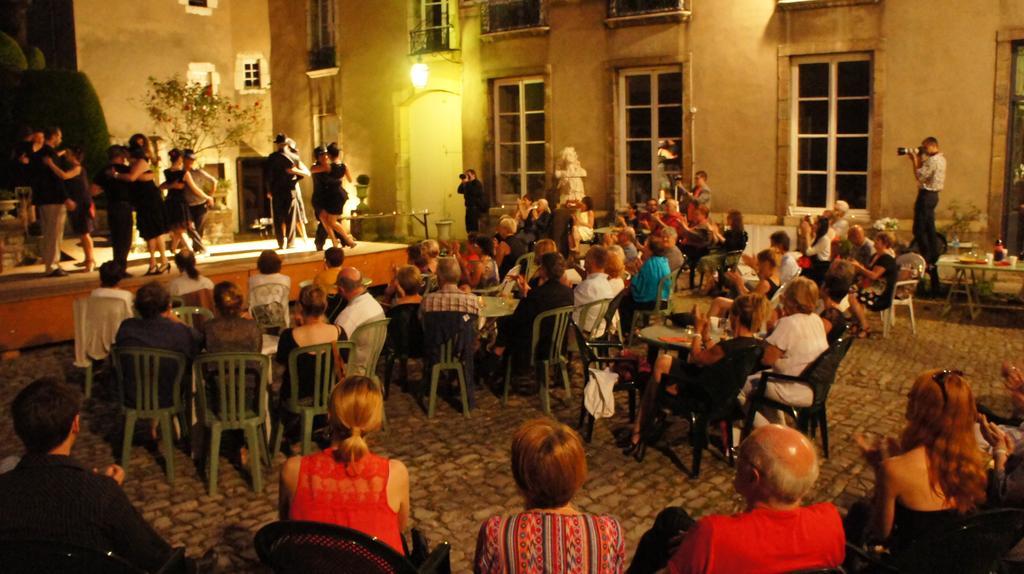 Hotel Particulier Maleteste Дижон Екстериор снимка